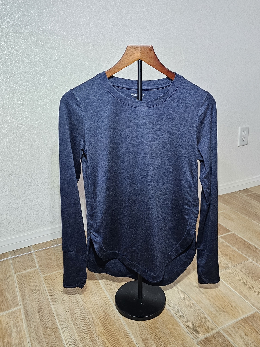 Athleta Long Sleeve Crew Neck Top - Navy Women's XS Drop Cut